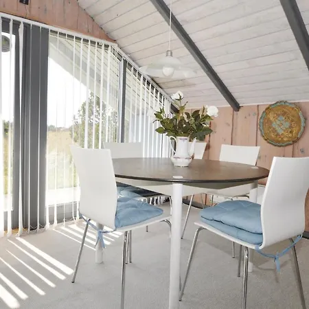 Two-bedroom Holiday In Holiday home *